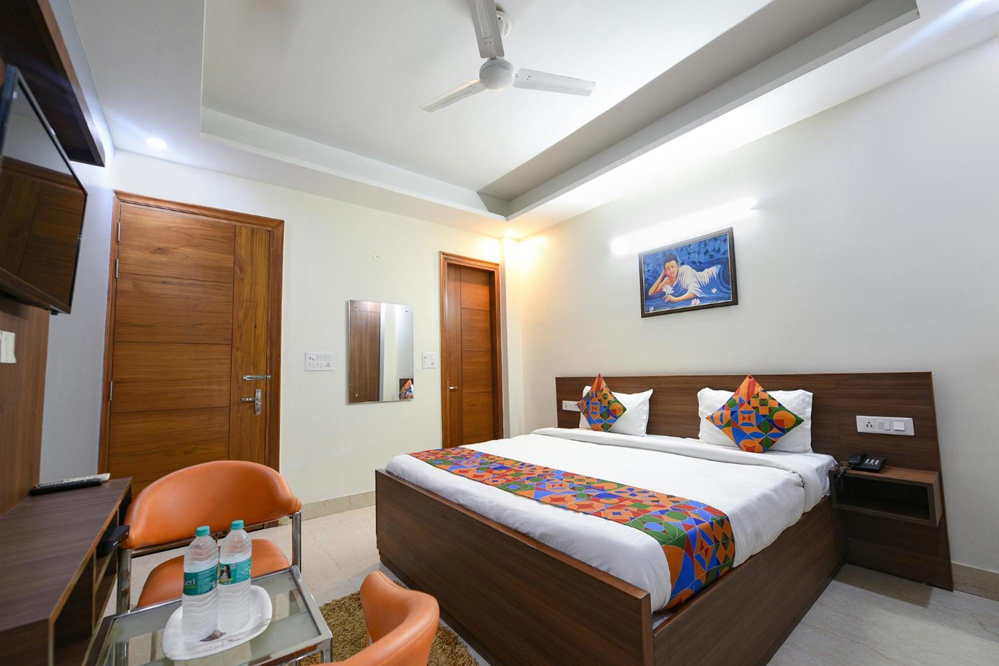 Fabhotel Indian I グルガウン エクステリア 写真