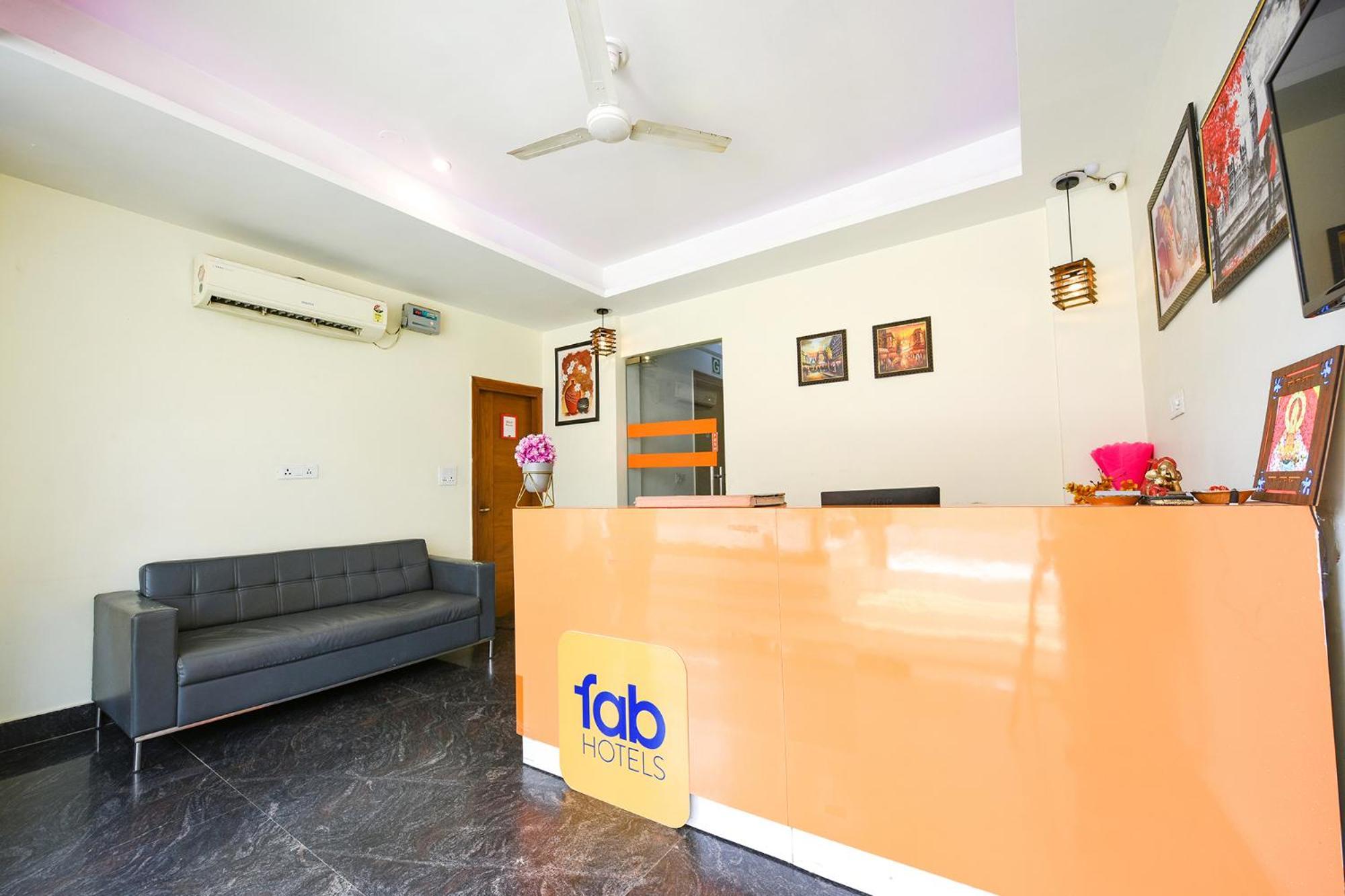 Fabhotel Indian I グルガウン エクステリア 写真